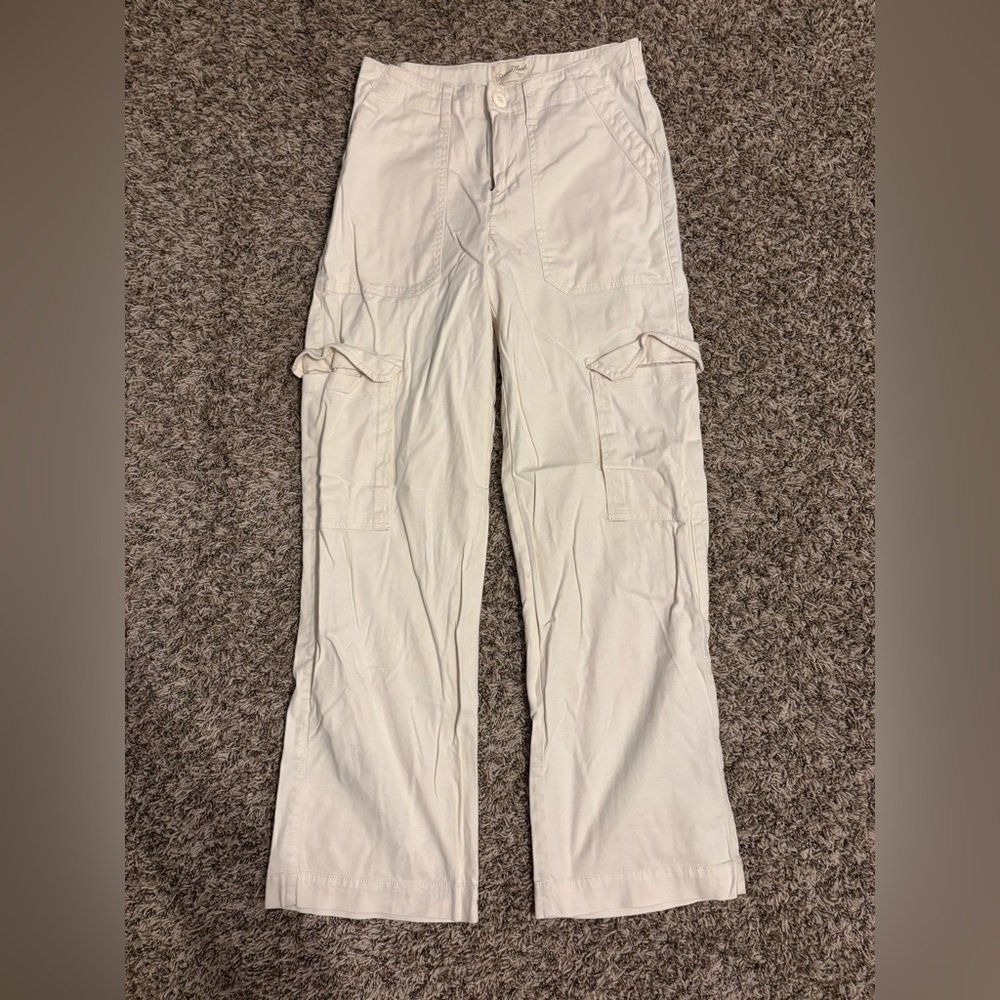 Ivory Utility Cargo Pants – Size Small